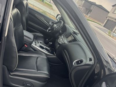 Infiniti SUV Black Leather Interior Cabin View Used