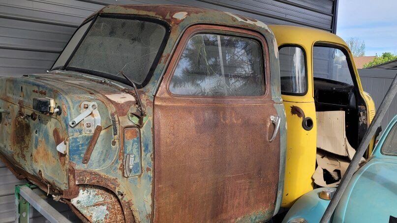 1951 chevy cabs