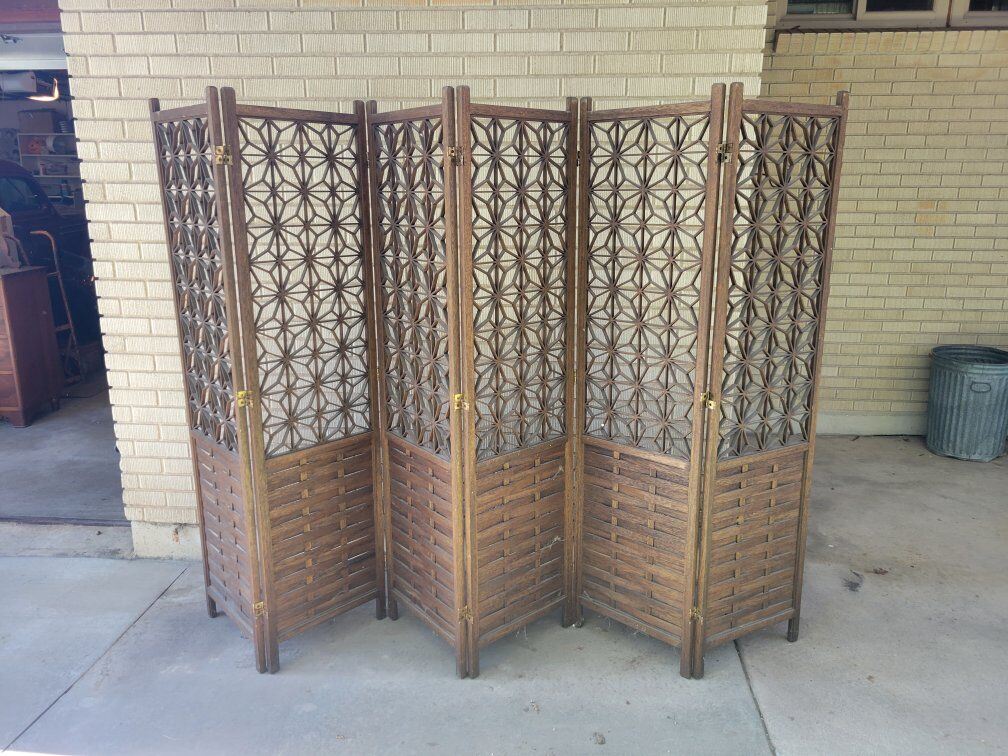 Vintage Japanese Room Divider and Table