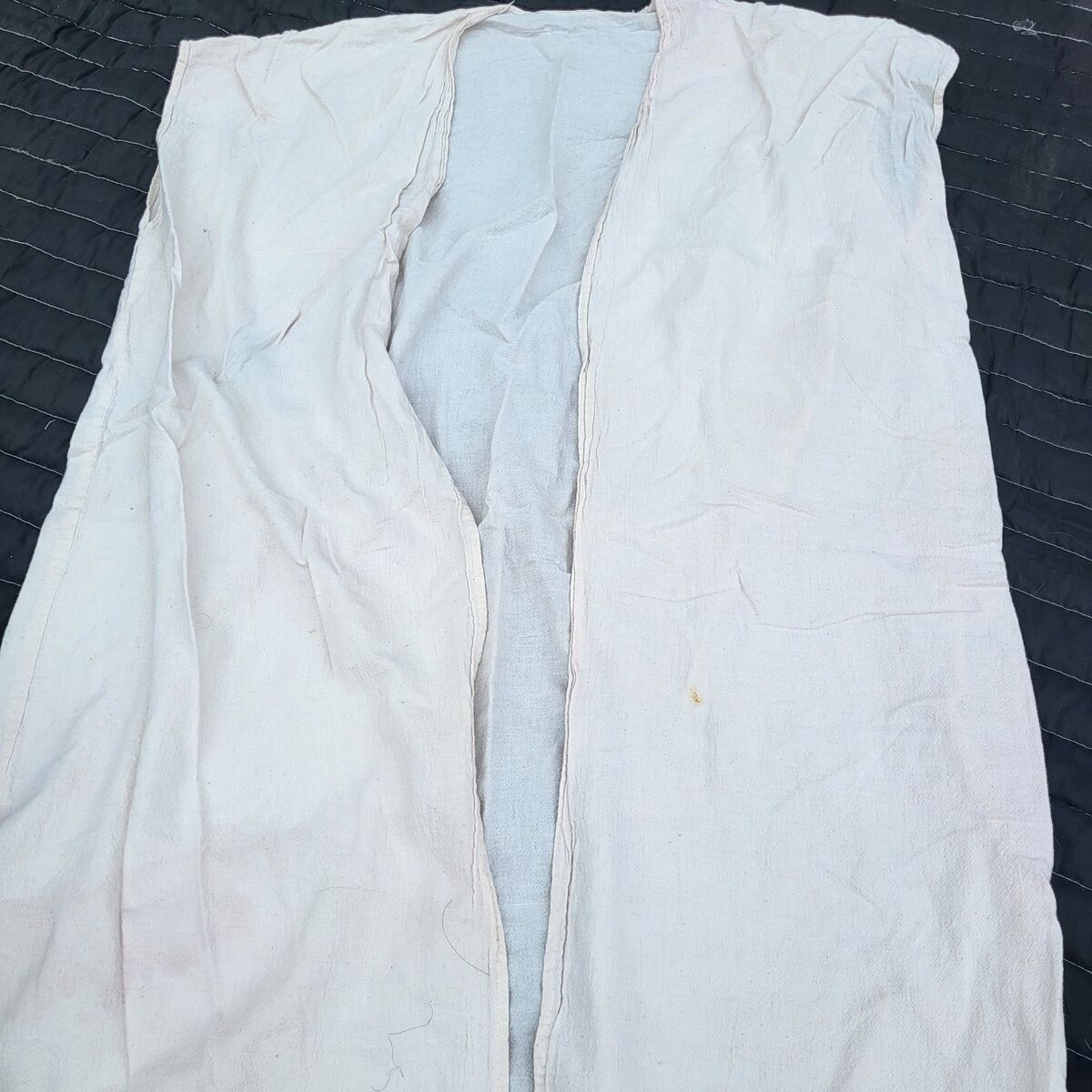 cream colored Jedi robe