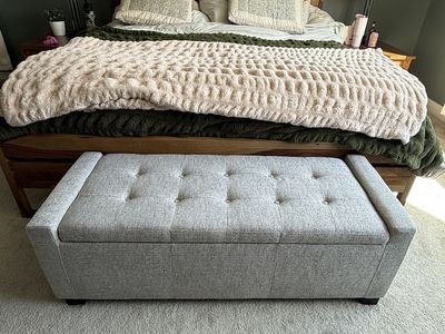Storage ottoman