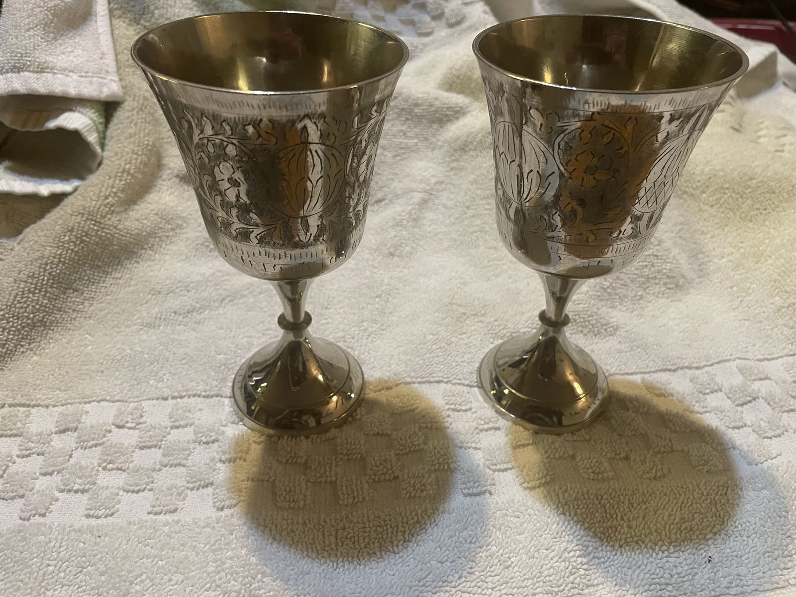 Worldgift Z.Y. India Etched Silver  plate goblets