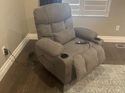 Comfortable Gray Fabric Power Lift Recliner with Cupholders & Remote