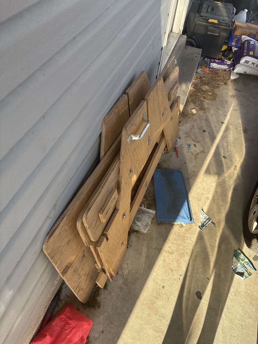 Portable picnic table