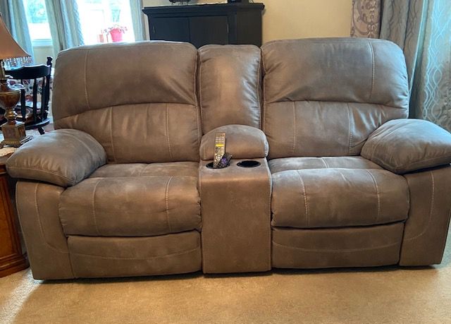 Love Seat Powered Recliner