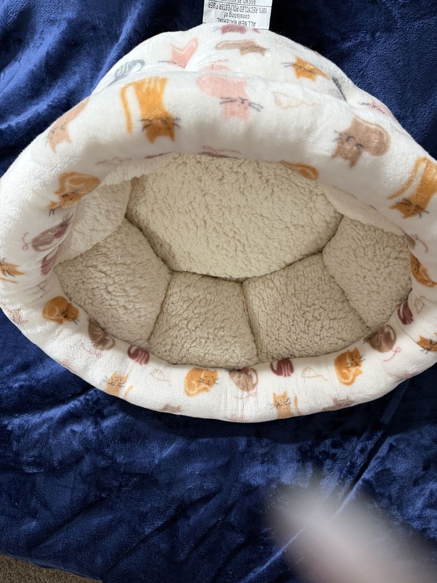 Cat Bed (Reversible)