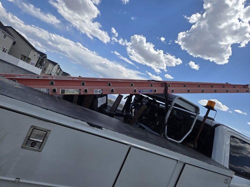 werner 32' extension ladder