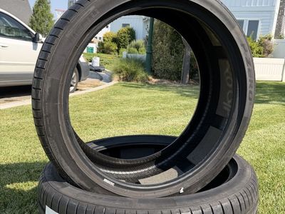 Pirelli Zero 285/35 ZR23 (107y)