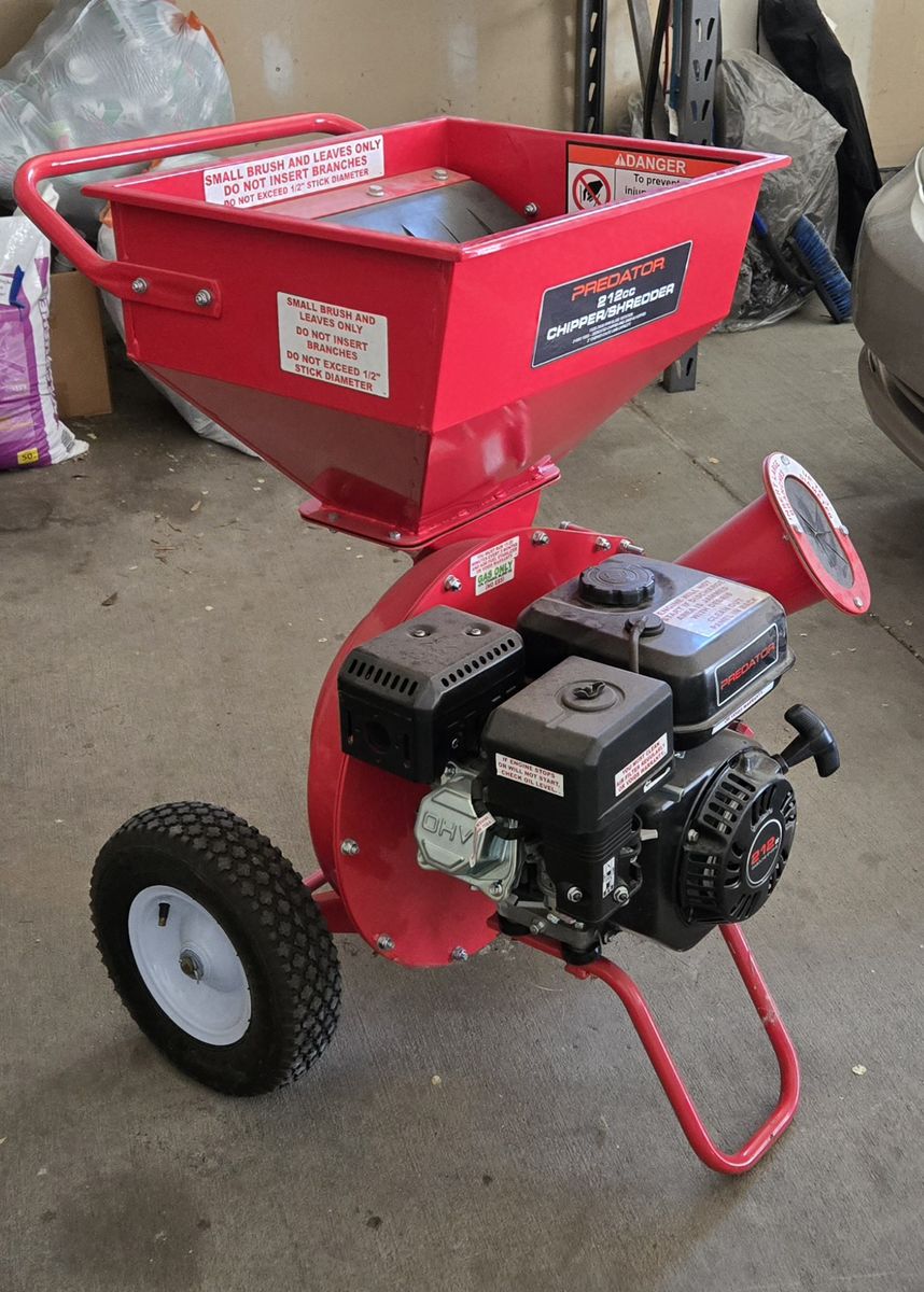Predator 212 CC Chipper Shredder