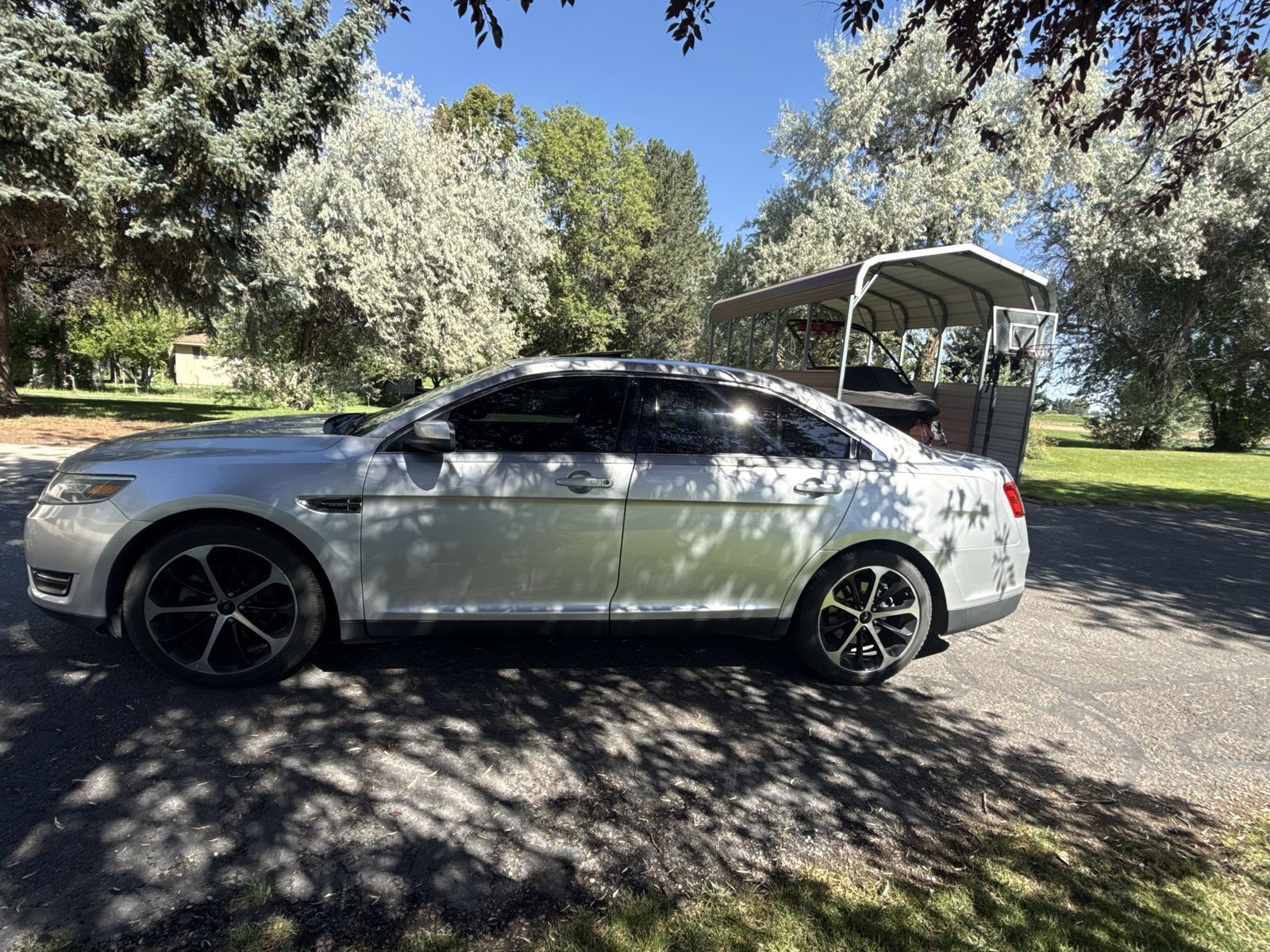 2015 Ford Taurus Limited