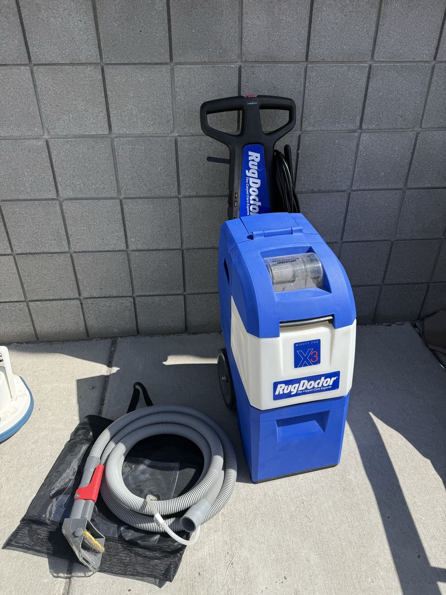 Rug Doctor X3 Carpet Cleaner Vacuum with Upholstery Attachment - Shampooing Machine - RugDoctor