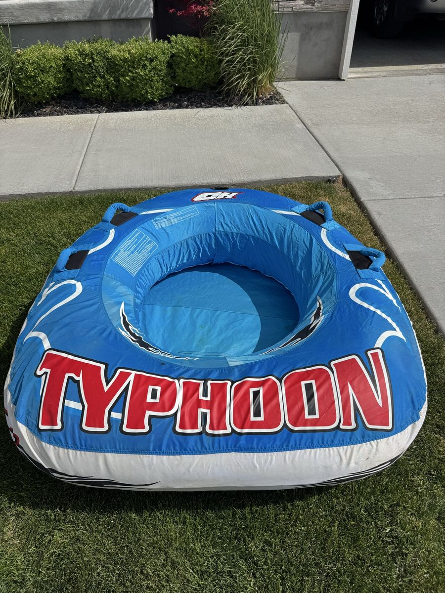 Towable Inflatable Typhoon Boating Tube