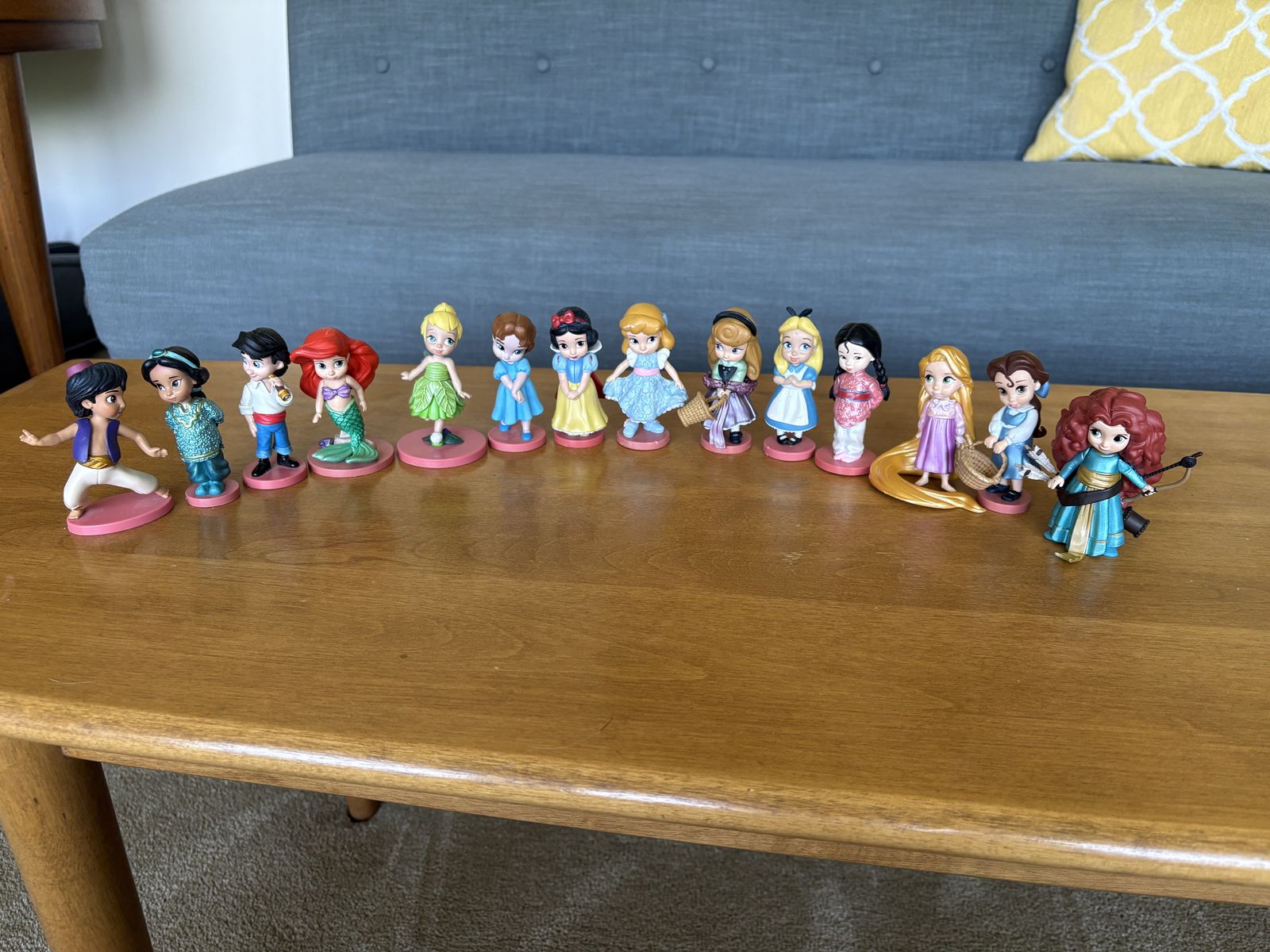 14 Small Disney Princess Figures