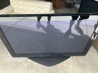 Small moving sale all free items all in great condition