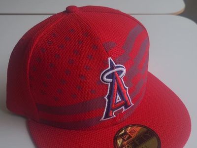 New Era Los Angeles Angels 59FIFTY Fitted Hat Size 7 1/2 Red