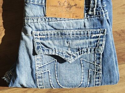 True Religion mens 32 Blue Jeans
