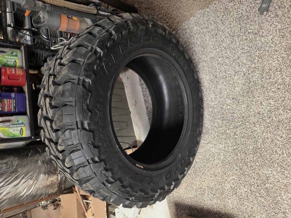 1 New. 35x12.5x20 Toyo open country MT