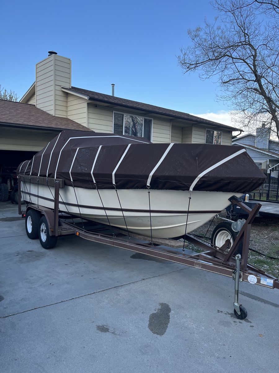 1983 beachcraft cuddy cabin 22ft