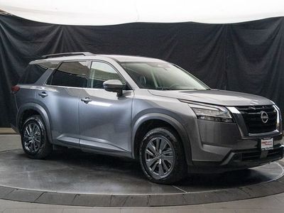 2023 Nissan Pathfinder SV