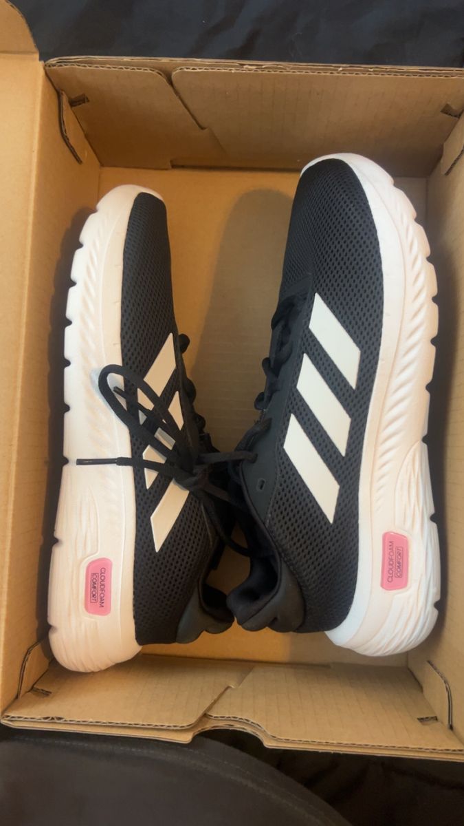Adidas Cloudfoam Comfort Women's Black & White Running Shoes, Size 8