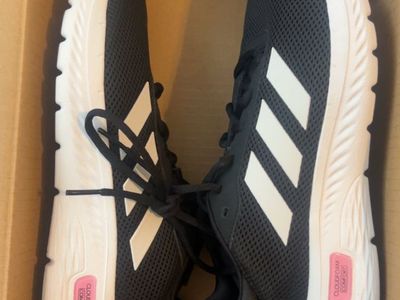 Adidas Cloudfoam Comfort Women's Black & White Running Shoes, Size 8