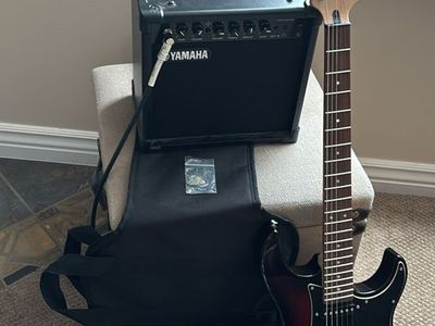 Yamaha Pacifica wi/Amp Complete Bundle