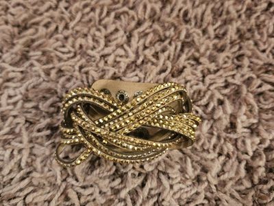 Gold bracelet