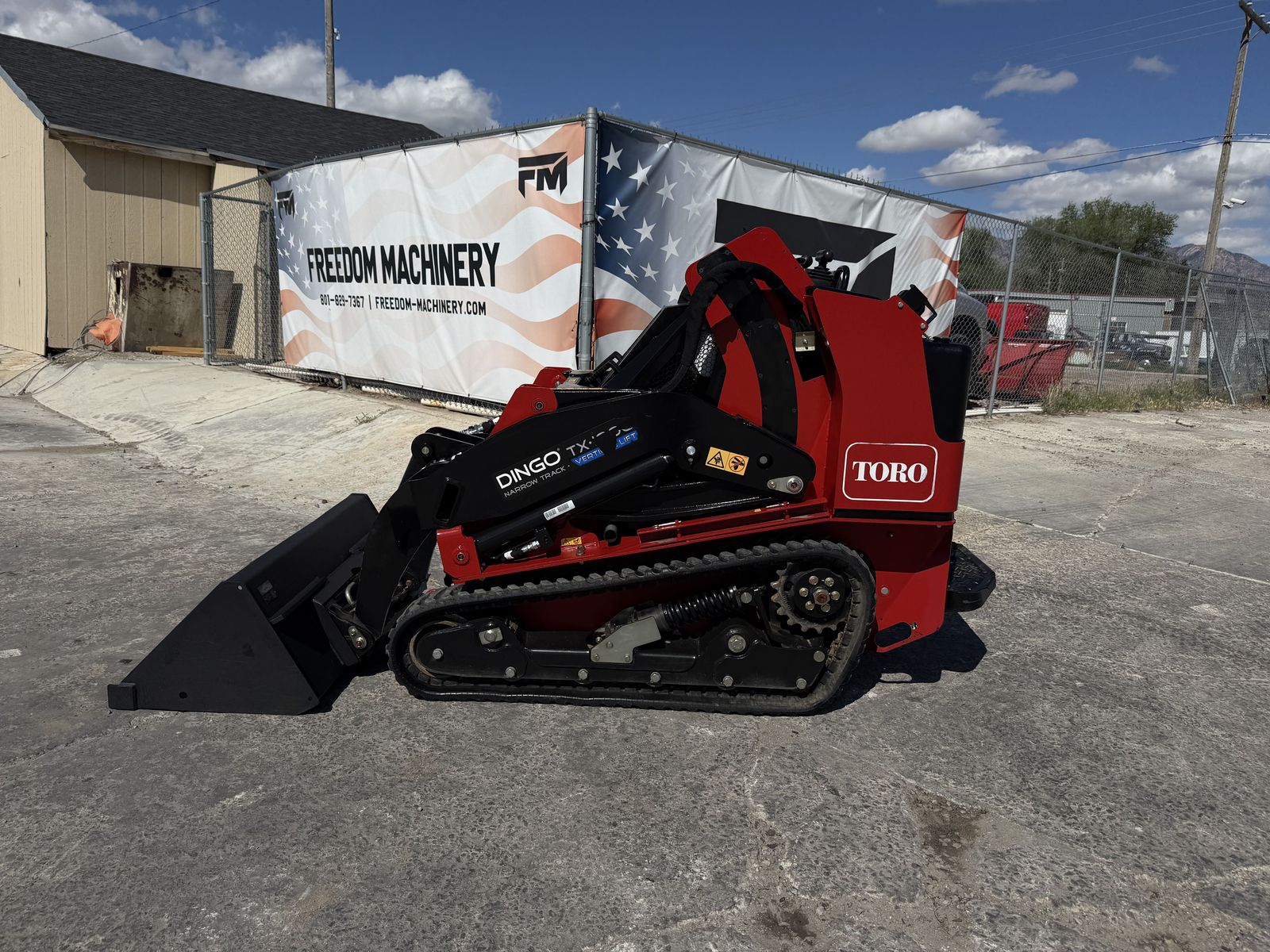 2021 Toro TX1000N Stand-on Dingo Only 91 Hours Ready To Work