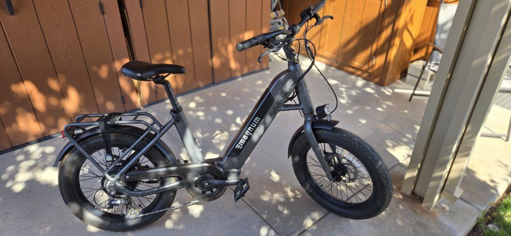 Magnum Pathfinder 350 E-Bike