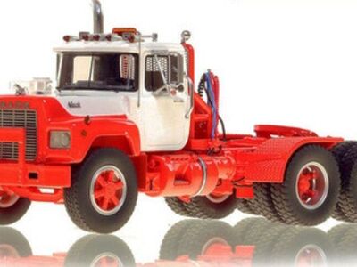 Fire Replicas: MACKG R TANDEM AXLE TRACTOR - WHITE