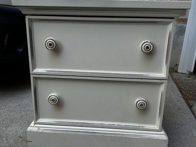 White Distressed Wood Nightstand with 2 Drawers