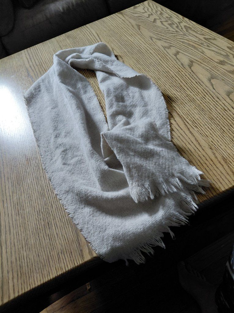 Cozy White Knit Scarf with Fringe - Soft & Stylish Accessory