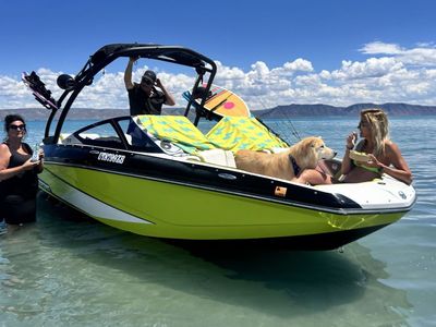 2014 Scarab 195 HO - Wake Edition Jet Boat - Black/Yellow with Trailer