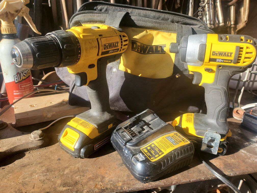 Dewalt cordless drill driver combo kit