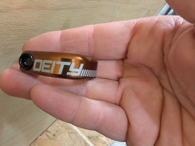 Deity Cinch Seat Post Clamp - 31.8mm - bronze - MTB Bike Part