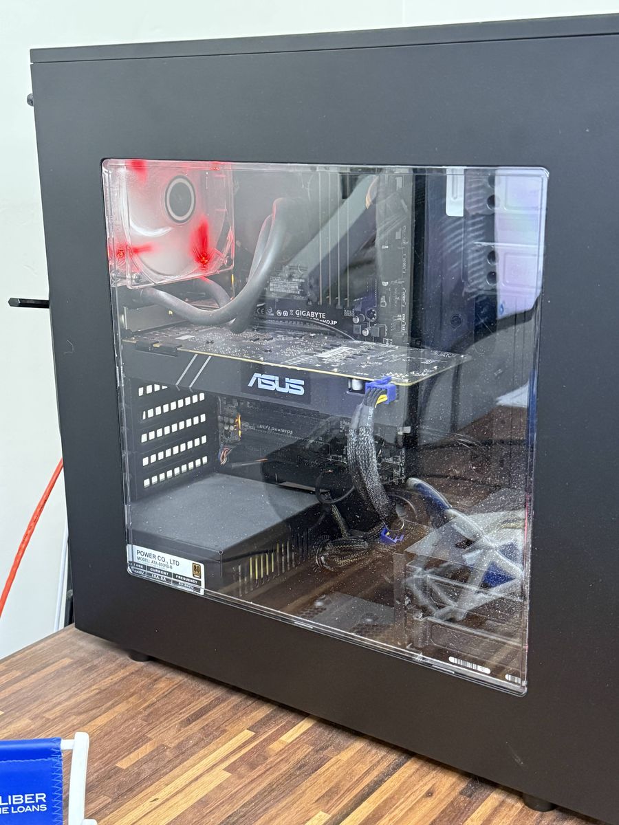 Gaming PC Setup- GTX 1080, i7-6700K, 32GB RAM, 3 Drives + Monitor & Keyboard/Mouse