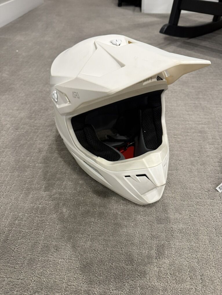 Anwer XL Helmet