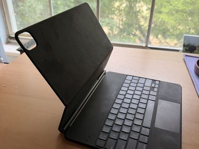 Apple Magic Keyboard for iPad Pro 12.9-inch Black - Excellent Condition, Trackpad & Backlit