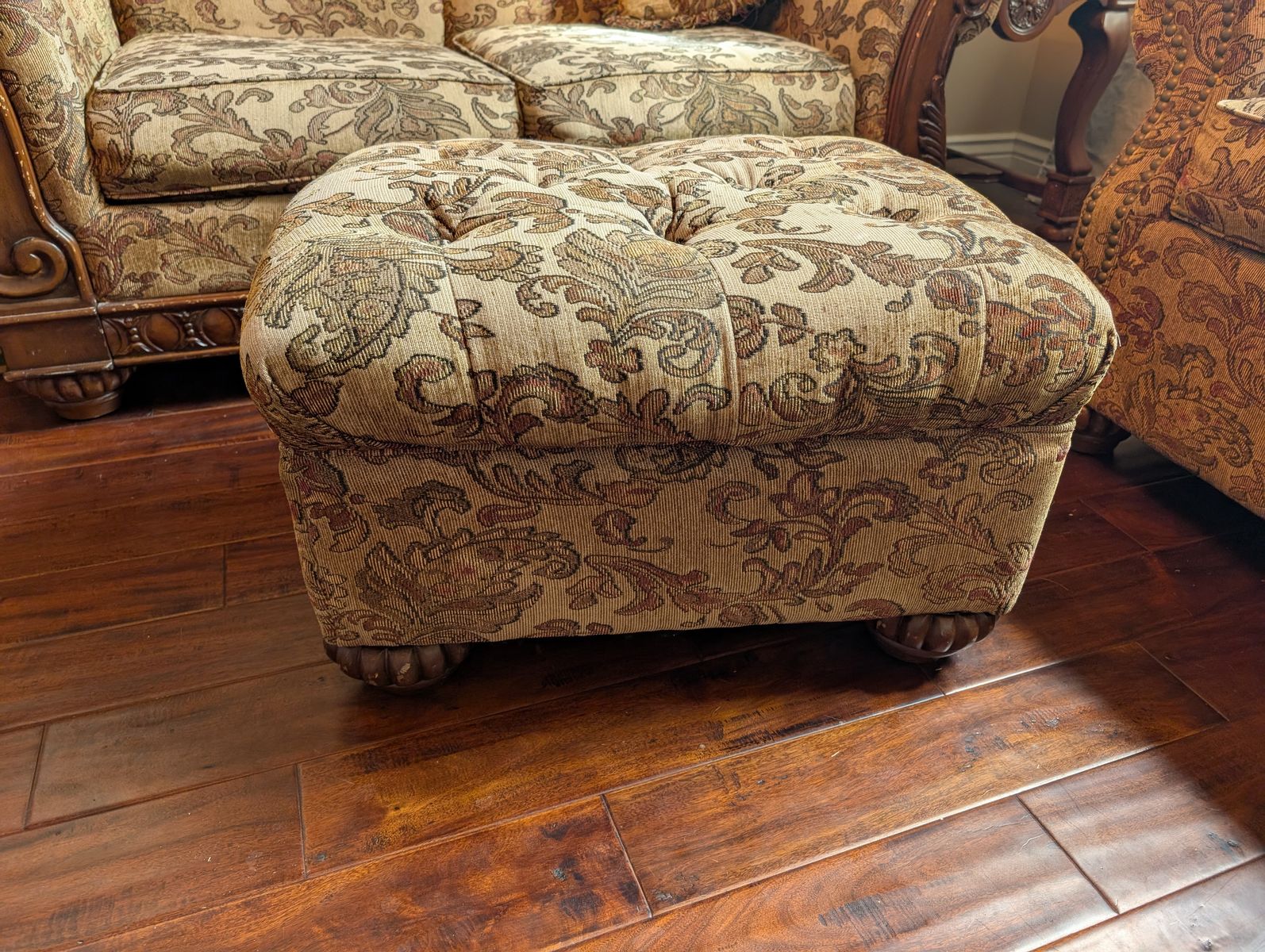 Sofa Set