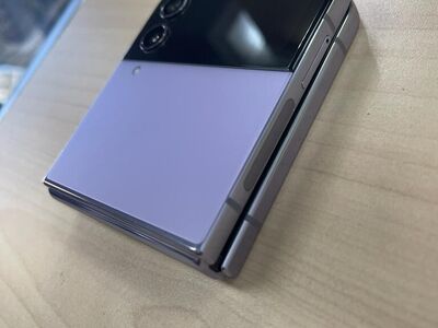 Samsung Galaxy Z Flip 4 DUOS- 256GB -Unlocked