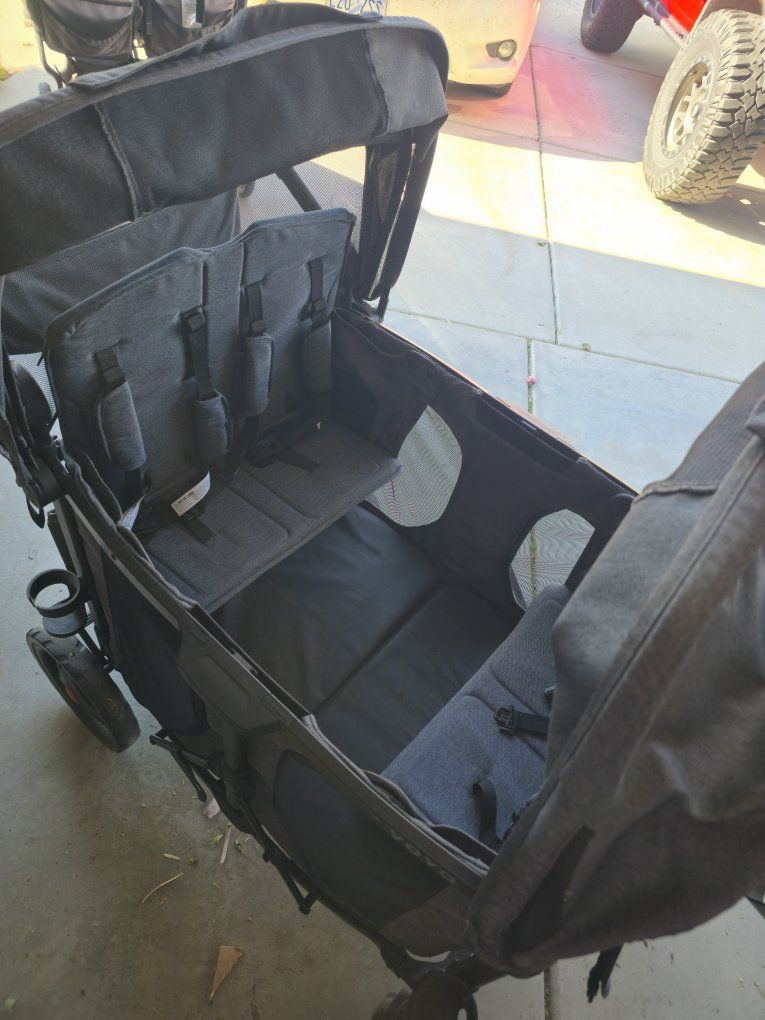 Radio Flyer Voya XT Quad Stroller Wagon