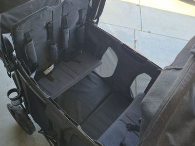 Radio Flyer Voya XT Quad Stroller Wagon