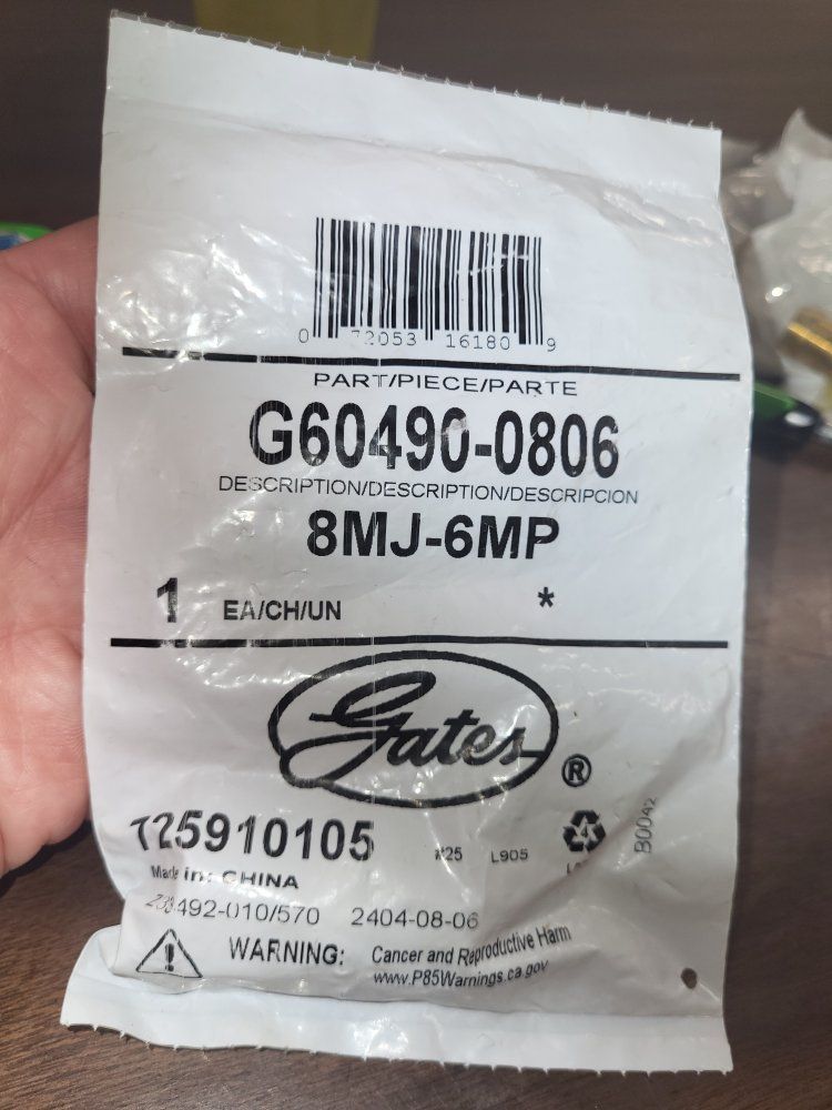 Gates G60490-0806 8MJ-6MP Hydraulic Hose Fitting
