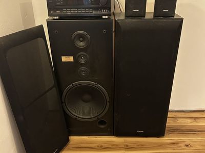 Pioneer VSX-D309 Receiver & CS-1710D 4-Way Speaker System (2 Towers, 2 Satellite Speakers)