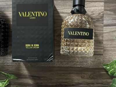 Brand New Valentino‼️
