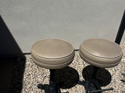 HEAVY METAL bar stools