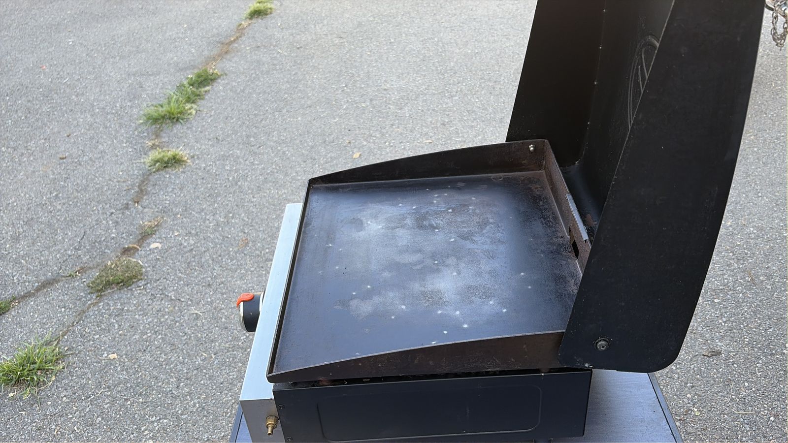 Main image 4