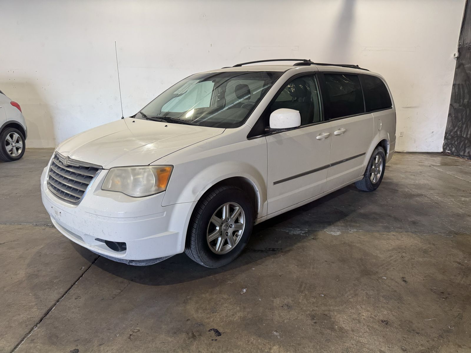 2010 Chrysler Town and Country LX