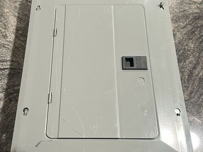 Eaton Main Lug Load Center