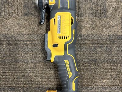 DEWALT 20V Atomic Brushless Cordless Oscillating Multi-Tool - Tool Only